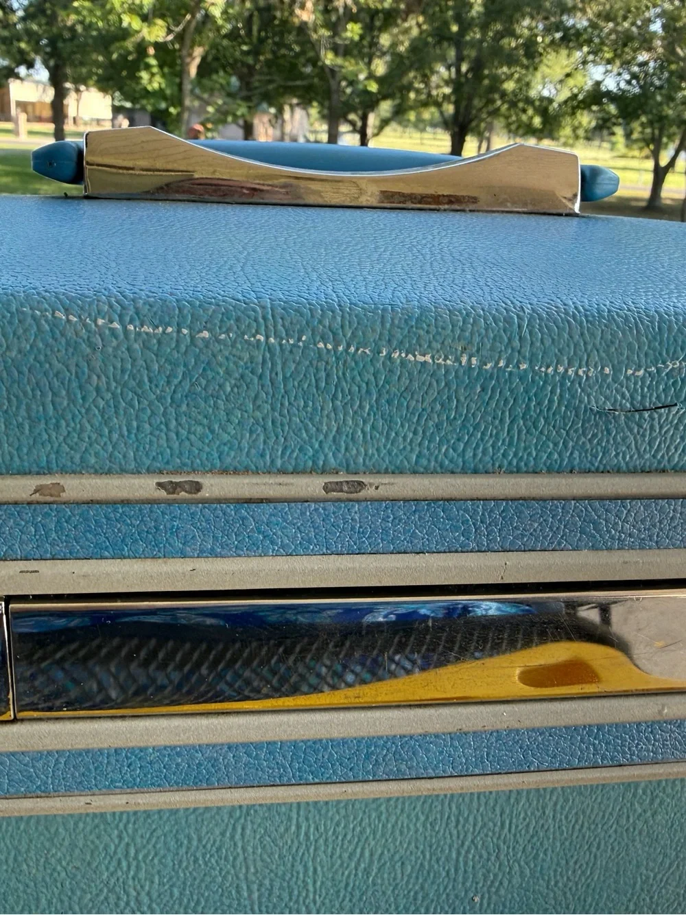 1960s Samsonite Silhouette Vintage Blue Train Case. Some Cosmetic Wear. NoMirror
